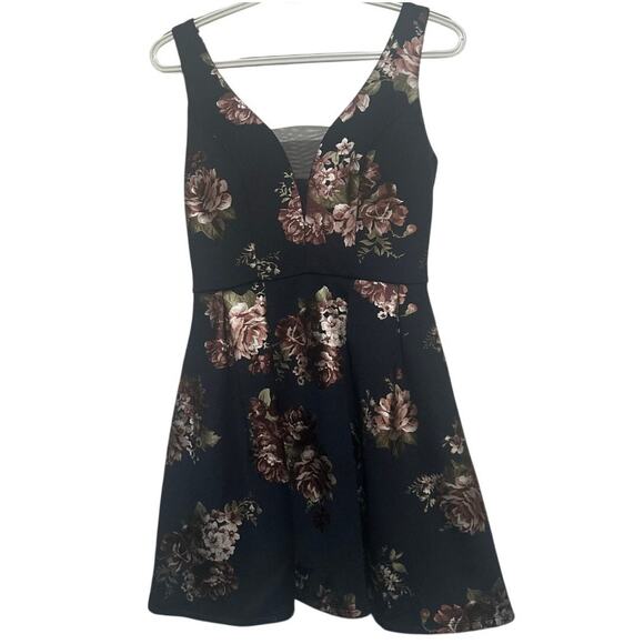 Star Vixen Dresses & Skirts - Star Vixen Womens/Juniors Dark Blue/Black Bronze Silver Floral Mini Dress Size 3